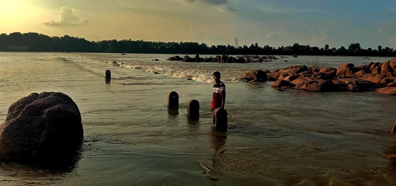 Sadhna Sadan Homestay Panna Madla Kültér fotó