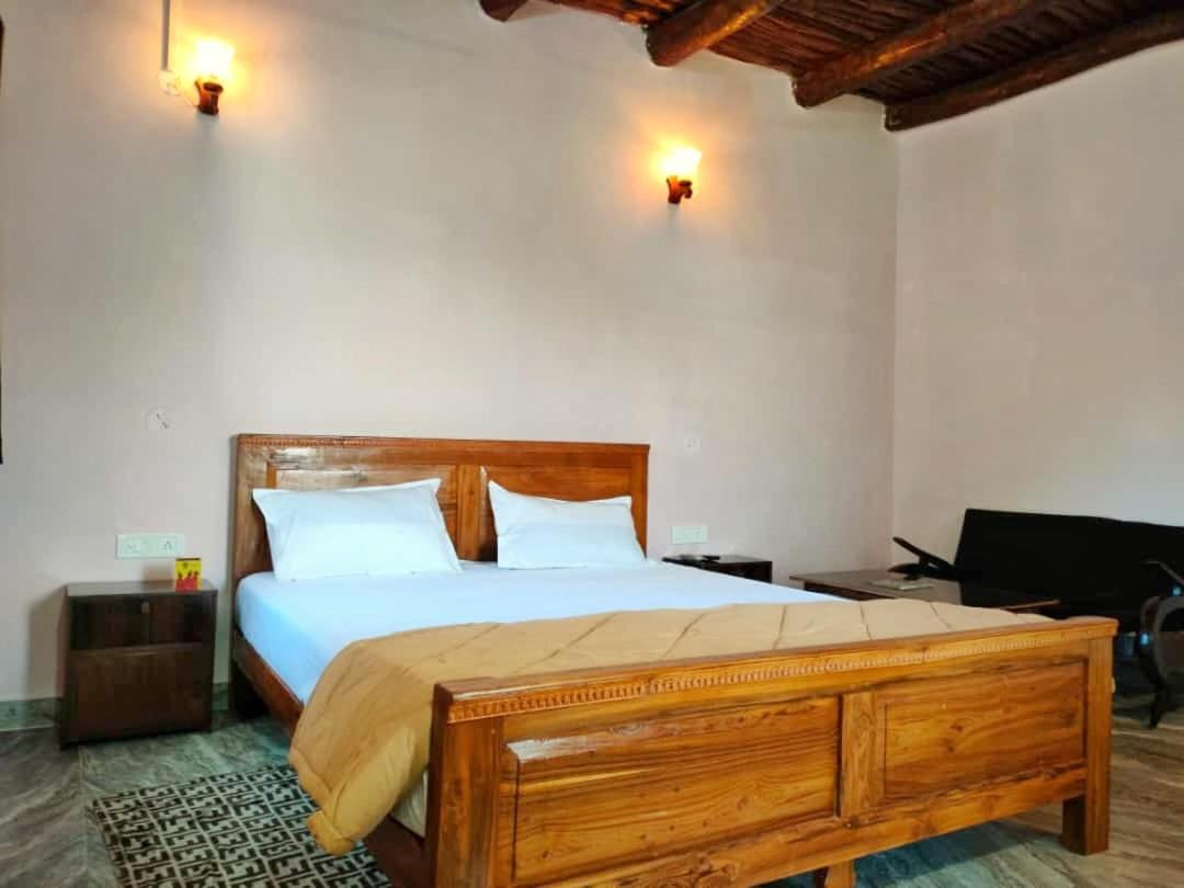 Sadhna Sadan Homestay Panna Madla Kültér fotó