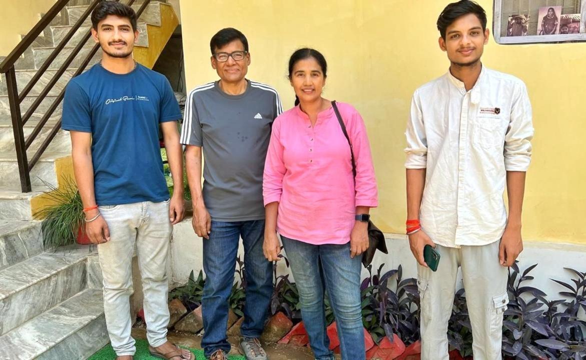 Sadhna Sadan Homestay Panna Madla Kültér fotó